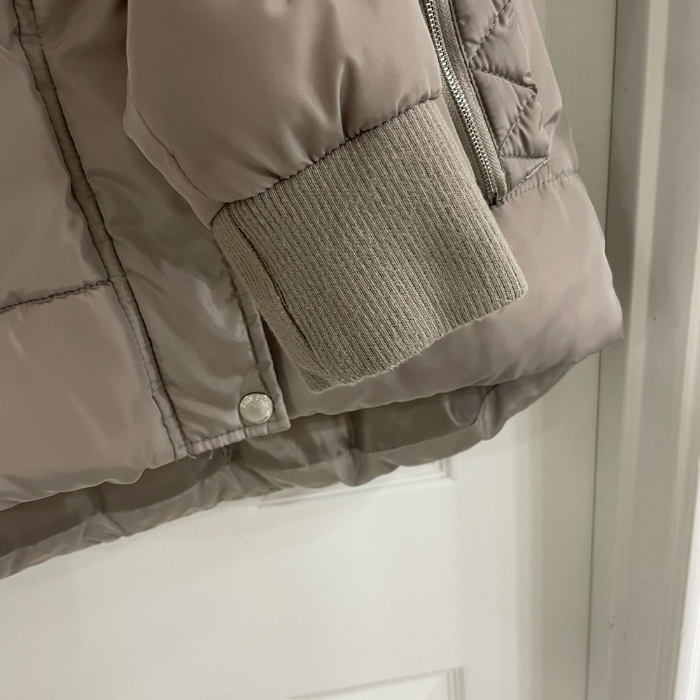 U.S. Polo Assn. Hooded Puffer Jacket Size Medium - Picture 10 of 11